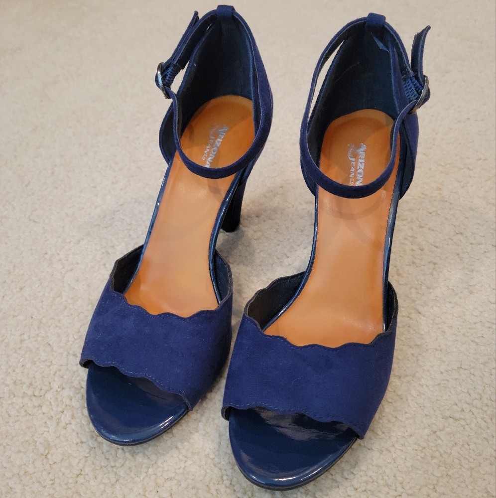 Super cute open-toes shoes
